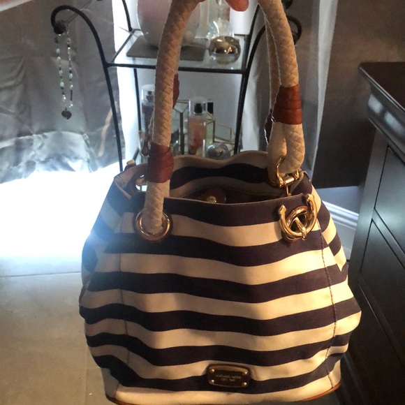Michael Kors Nautical theme purse GUC - Picture 1 of 3